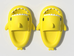 Shark Slippers Summer Couple Tjock sula inomhus Anti-halksandaler yellow 150mm