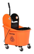 Rengöringsvagn med rullhink & urvridare 36 L, svart/orange, 54×41×91,5 cm