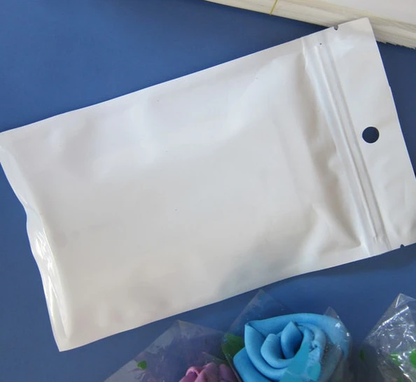 40 st/förp Vit ziplock påse 8x13cm