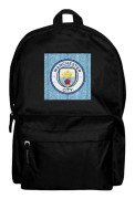Ryggsäck för Barn | Lätt och Praktisk Manchester City Blått Fält med klubbens emblem mot texturerad ljusblå bakgrund, perfekt för stiliga Cityf