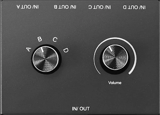 4-ports 3,5 mm Stereo Audioväxlare Stöd för 1 In 4 Ut eller 4 In 1 Ut för PC Telefon Laptop Hörlurar