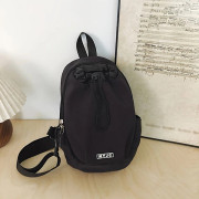 [Isolerad Crossbody-väska] Isolerad Crossbody-väska för kvinnor | Vit Nylon Rese Vattenflaskhållare, Multifunktionell Casual Axelväska Black