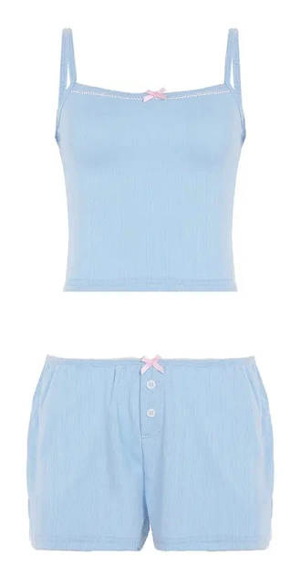 Ljusblå bomullsstickad cami och shorts sovklädesset med ögonmönster, vit spetskant och rosa rosettdekor, mjukt, andningsbart mysplagg för kvinnor