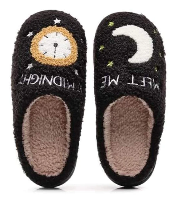 Mjuka tofflor för kvinnor och män, varma och bekväma plyschtofflor med päls, dämpning, slip-on innetofflor för inomhus och utomhus Midnight Black 2.5/3