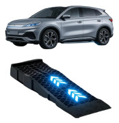 Automotive Plastic Ramp, Lastkapacitet 3T, Maxhöjd 70mm, Lutningsvinkel 8.6°, Dimensioner 69.8x20x7.8cm, Antal delar 2