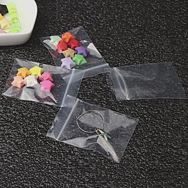 Transparenta självförslutande påsar, 100-pack, vattentäta PE-plastpåsar med dragkedja, lämpliga för godis, kakor, smycken etc., 6 x 8 cm 6×8cm