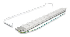 Delock 19" Keystone patchpanel med 24 lutningsbara portar och avlastningsskena