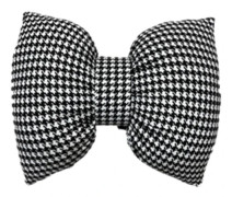 Car Headrest Pillow, Black and White Plaid Retro Car Neck Pillow, Headrest Pillow Neck Support Car Pillow Suitable for Driving