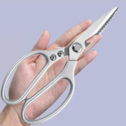 Ett Högeffektivt Och Mångsidigt Par Köksaxar i Rostfritt Stål med Ergonomiskt Grepp, Perfekt för Att Klippa Genom Kycklingben, M 1