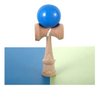 Modell Kendama – Det traditionella japanska skicklighetsspelet att kasta och fånga