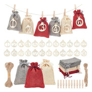 24 st 3 färger julkalenderpåsar, presentpåsar med dragsko med nummer 1~24 hänge och träklämmor DIY julnedräkning jul